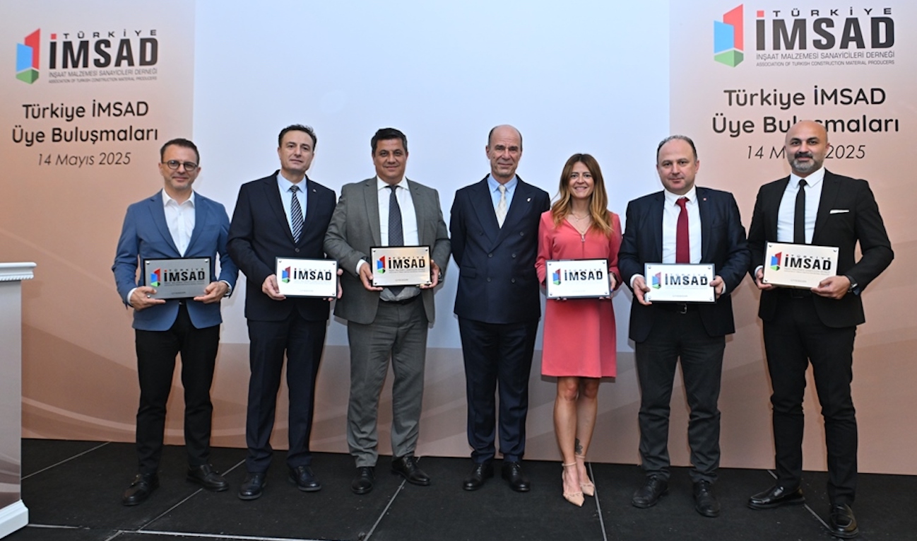 İMSAD Yeni Uyeler Plaket