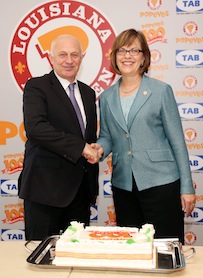 TABGidaGM_CanerDikici_PopeyesCEOCheryl Bachelder